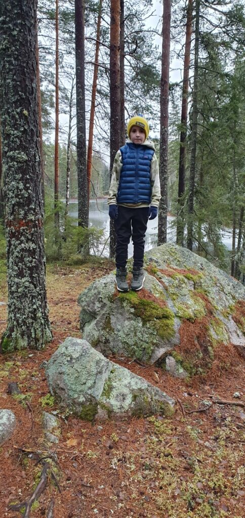 Andrée på en sten